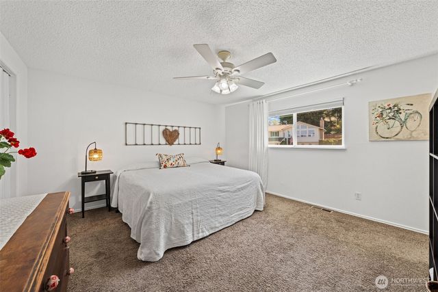 3900 SW 328th Place, Federal Way, WA 98023