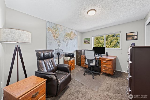 3900 SW 328th Place, Federal Way, WA 98023