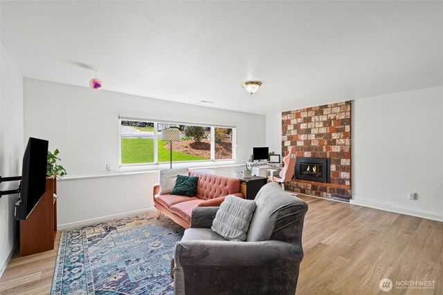 3900 SW 328th Place, Federal Way, WA 98023