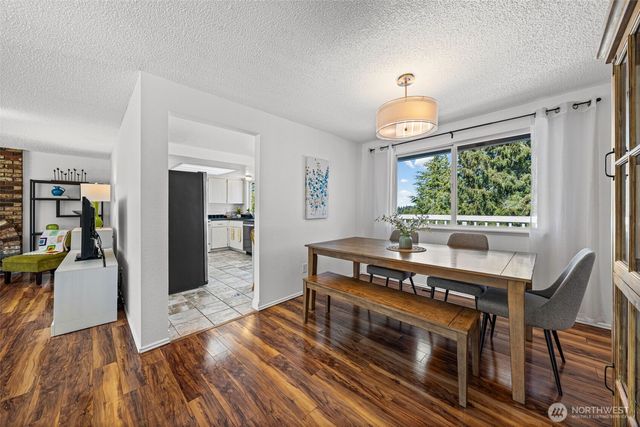 3900 SW 328th Place, Federal Way, WA 98023