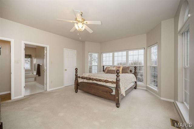 16346 Copperwood Lane, Wildwood, MO 63040