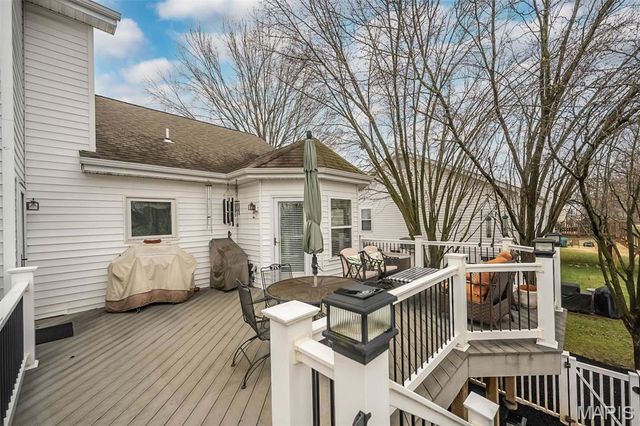 16346 Copperwood Lane, Wildwood, MO 63040