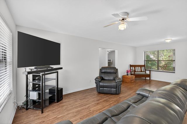 355 Biscayne Ave, St Augustine, FL 32080