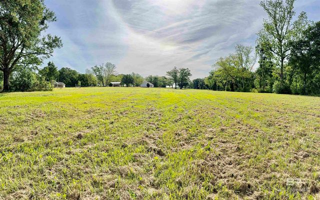 19160 County Road 68, Robertsdale, AL 36567