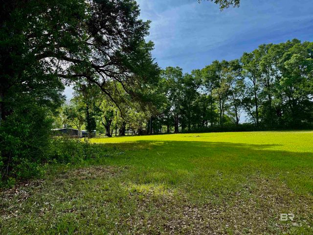 19160 County Road 68, Robertsdale, AL 36567