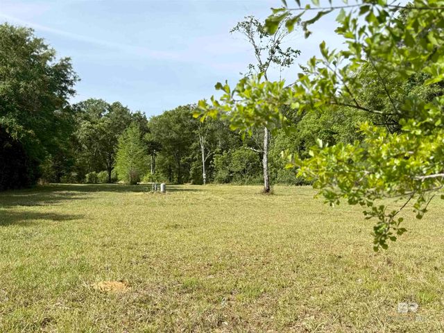 19160 County Road 68, Robertsdale, AL 36567