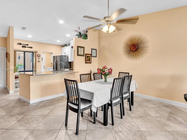 8111 Songbird Ter B, Boca Raton, FL 33496