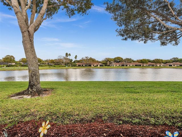 8111 Songbird Ter B, Boca Raton, FL 33496