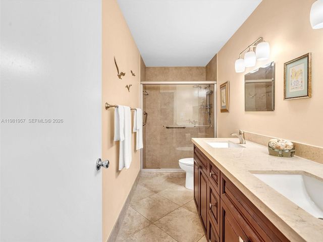 8111 Songbird Ter B, Boca Raton, FL 33496