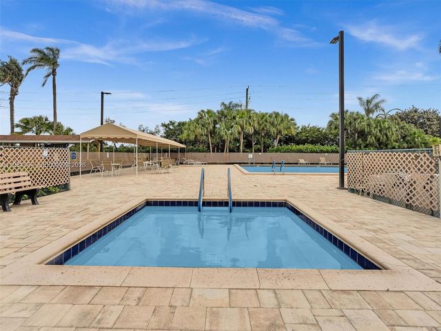 8111 Songbird Ter B, Boca Raton, FL 33496