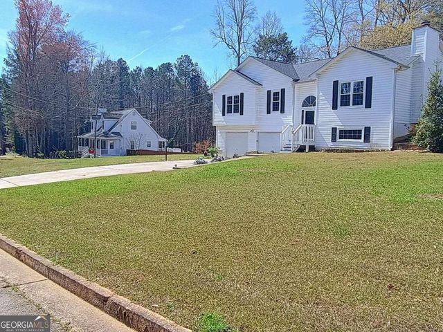 8579 Foxridge Drive, Winston, GA 30187