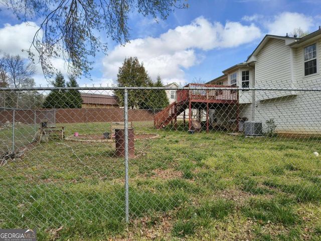 8579 Foxridge Drive, Winston, GA 30187