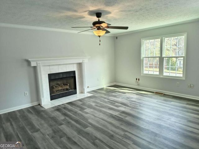 8579 Foxridge Drive, Winston, GA 30187