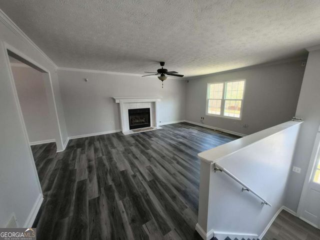 8579 Foxridge Drive, Winston, GA 30187