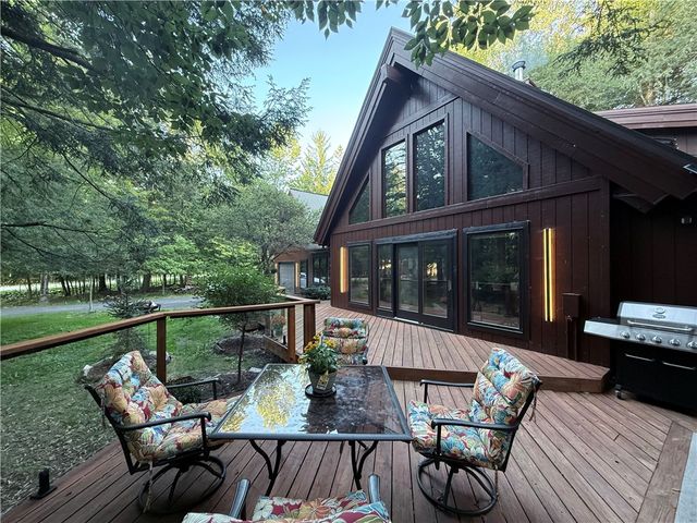 33 Woodstock Road, Concord, NY 14069