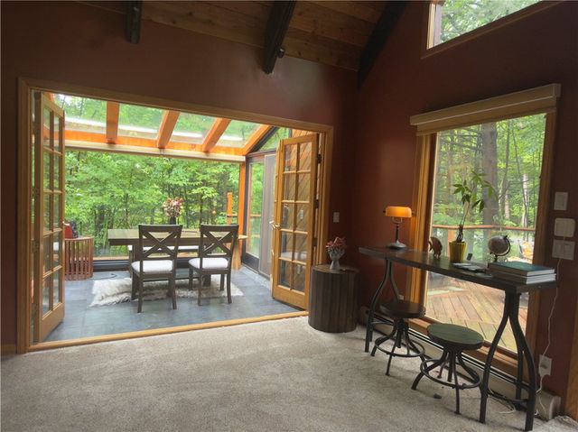 33 Woodstock Road, Concord, NY 14069