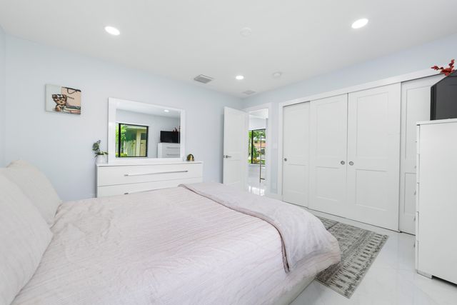 324 Bamboo Road, Palm Beach Shores, FL 33404