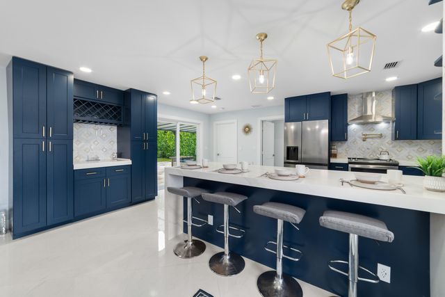 324 Bamboo Road, Palm Beach Shores, FL 33404