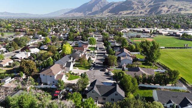 1230 N FARM LANE CIR, Orem, UT 84057