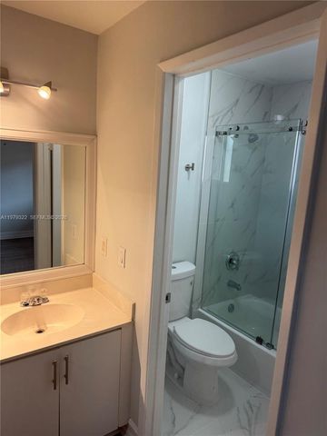 14909 SW 80th St 216, Miami, FL 33193