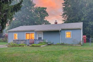 3872 Queensbury Road, Lake Orion, MI 48359