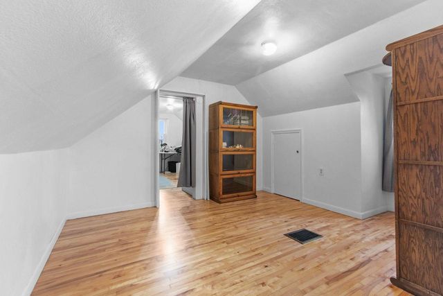 2436 HICKORY LANE, Appleton, WI 54915