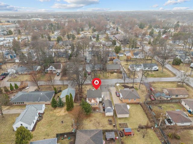 2436 HICKORY LANE, Appleton, WI 54915