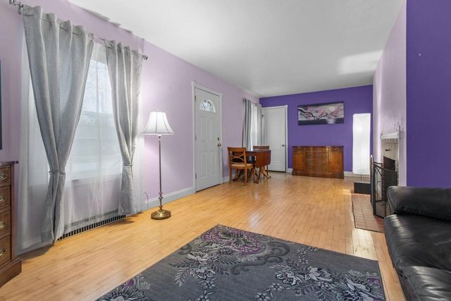 2436 HICKORY LANE, Appleton, WI 54915