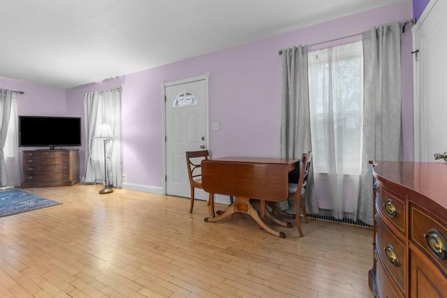 2436 HICKORY LANE, Appleton, WI 54915