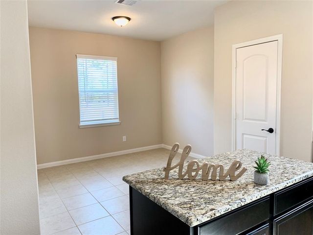 8881 Oval Glass Street, Conroe, TX 77304