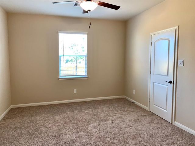 8881 Oval Glass Street, Conroe, TX 77304