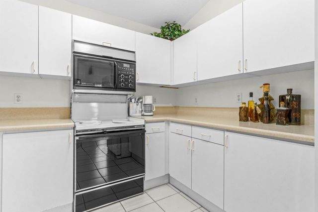 7401 Hearth Stone Avenue, Boynton Beach, FL 33472