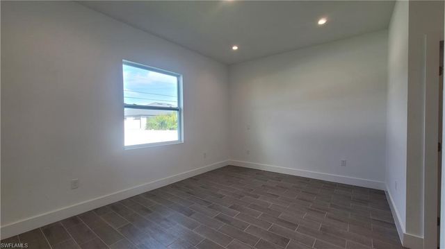 424 SW 28th AVE, Cape Coral, FL 33991