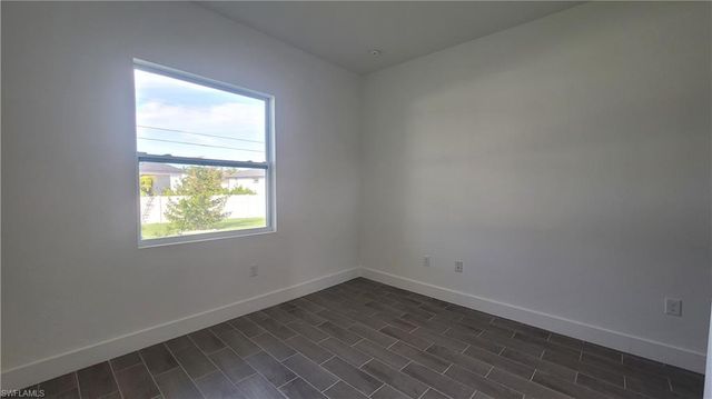 424 SW 28th AVE, Cape Coral, FL 33991