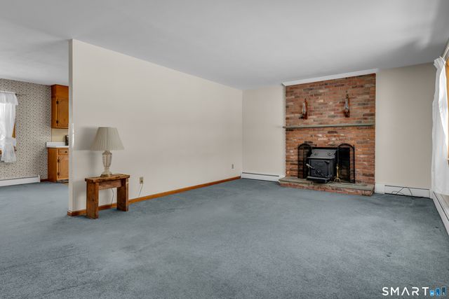 849 Hoop Pole Road, Guilford, CT 06437