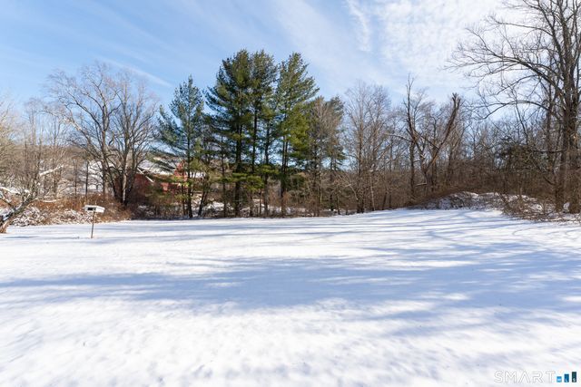 849 Hoop Pole Road, Guilford, CT 06437