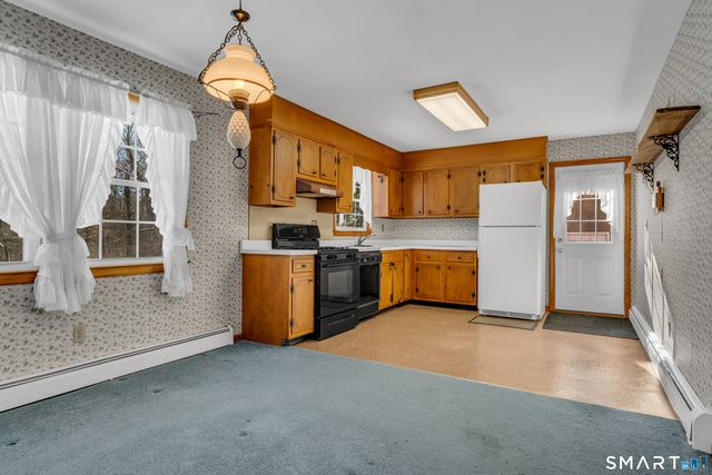 849 Hoop Pole Road, Guilford, CT 06437