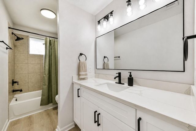 4427 Saffron Lane, Friendswood, TX 77546