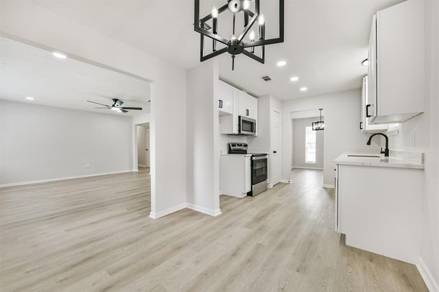 4427 Saffron Lane, Friendswood, TX 77546