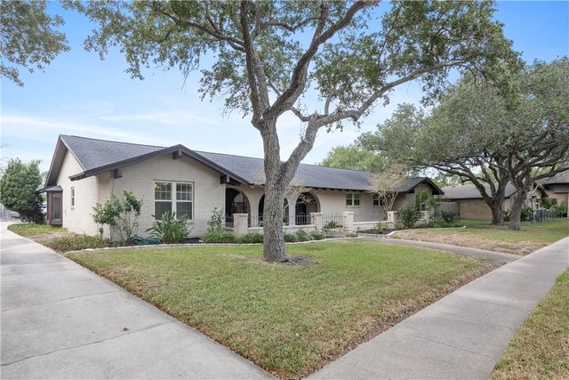 6321 Saint Andrews Dr, Corpus Christi, TX 78413