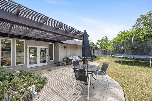 6321 Saint Andrews Dr, Corpus Christi, TX 78413