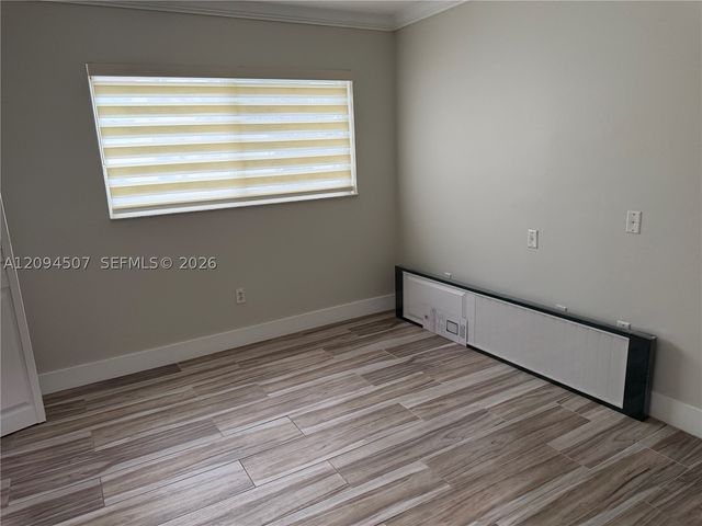 12694 NW 8th Trl, Miami, FL 33182