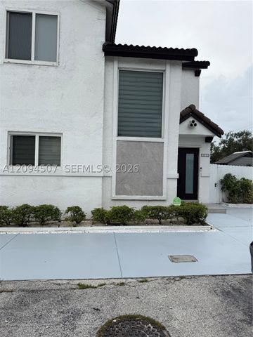 12694 NW 8th Trl, Miami, FL 33182