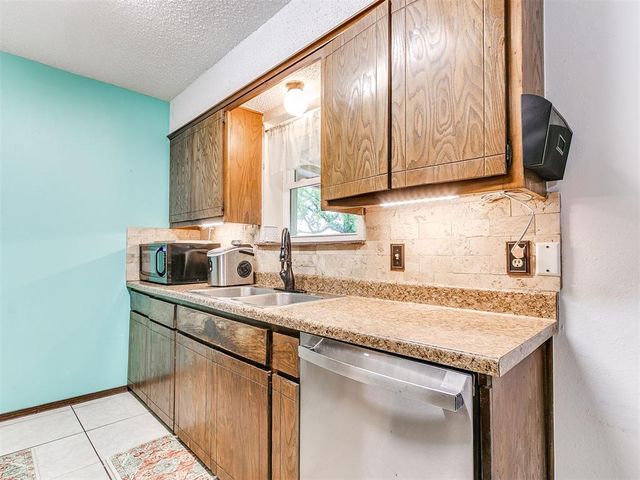 20071 Timberidge Road, Harrah, OK 73045
