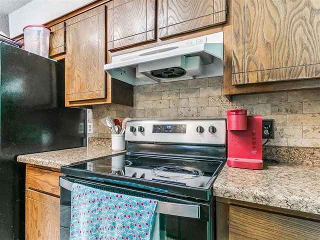 20071 Timberidge Road, Harrah, OK 73045