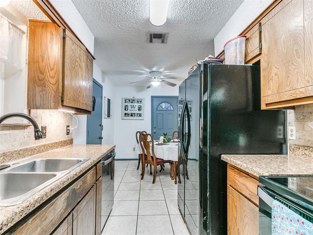 20071 Timberidge Road, Harrah, OK 73045