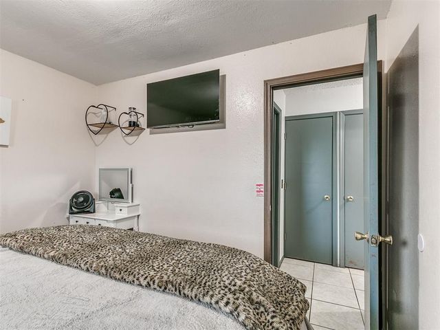 20071 Timberidge Road, Harrah, OK 73045
