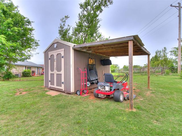 20071 Timberidge Road, Harrah, OK 73045