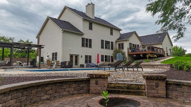 6010 N 530 West, Huntington, IN 46750
