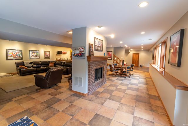 6010 N 530 West, Huntington, IN 46750